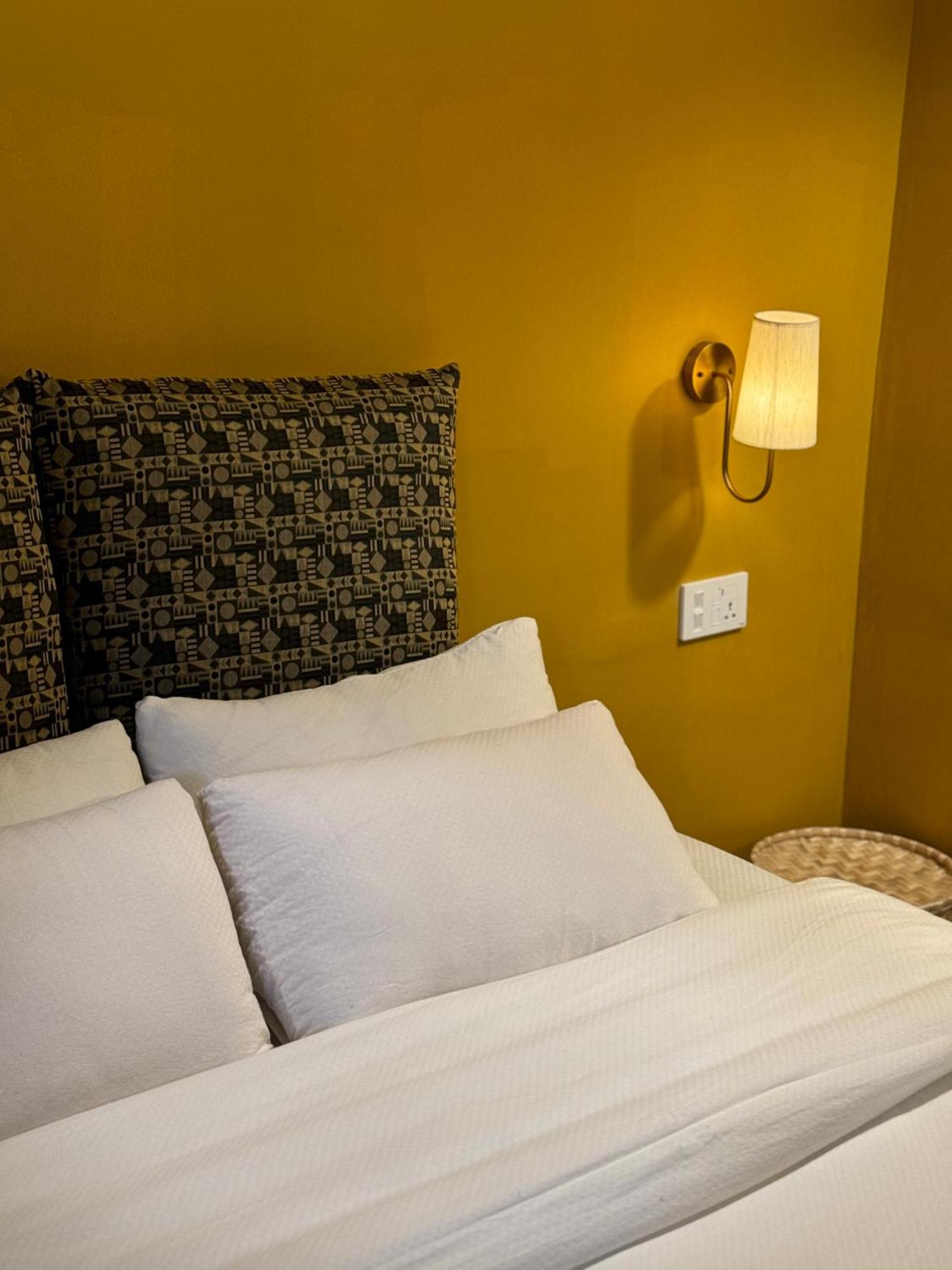 The Melo Pomelo Courtyard. Apartment Kathmandu Luaran gambar