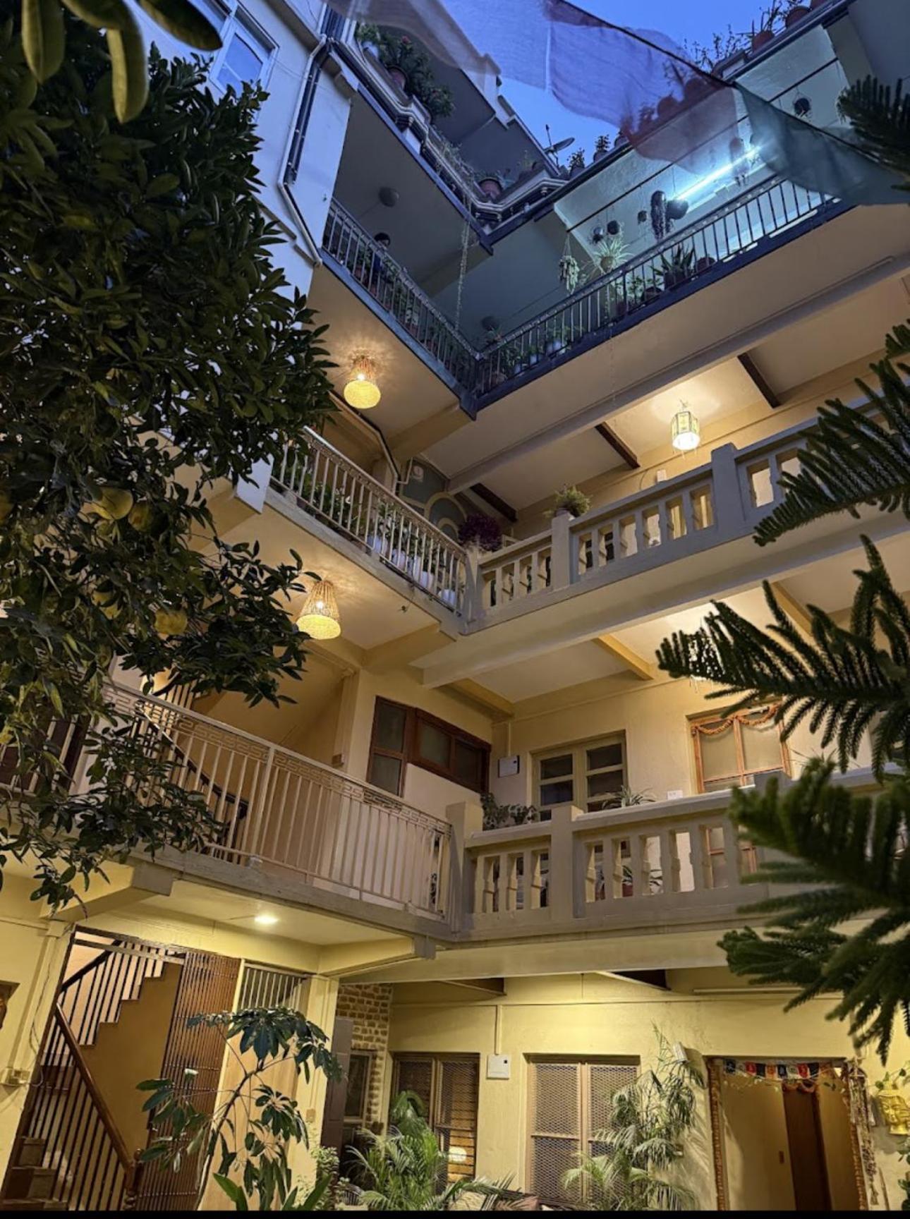 The Melo Pomelo Courtyard. Apartment Kathmandu Luaran gambar